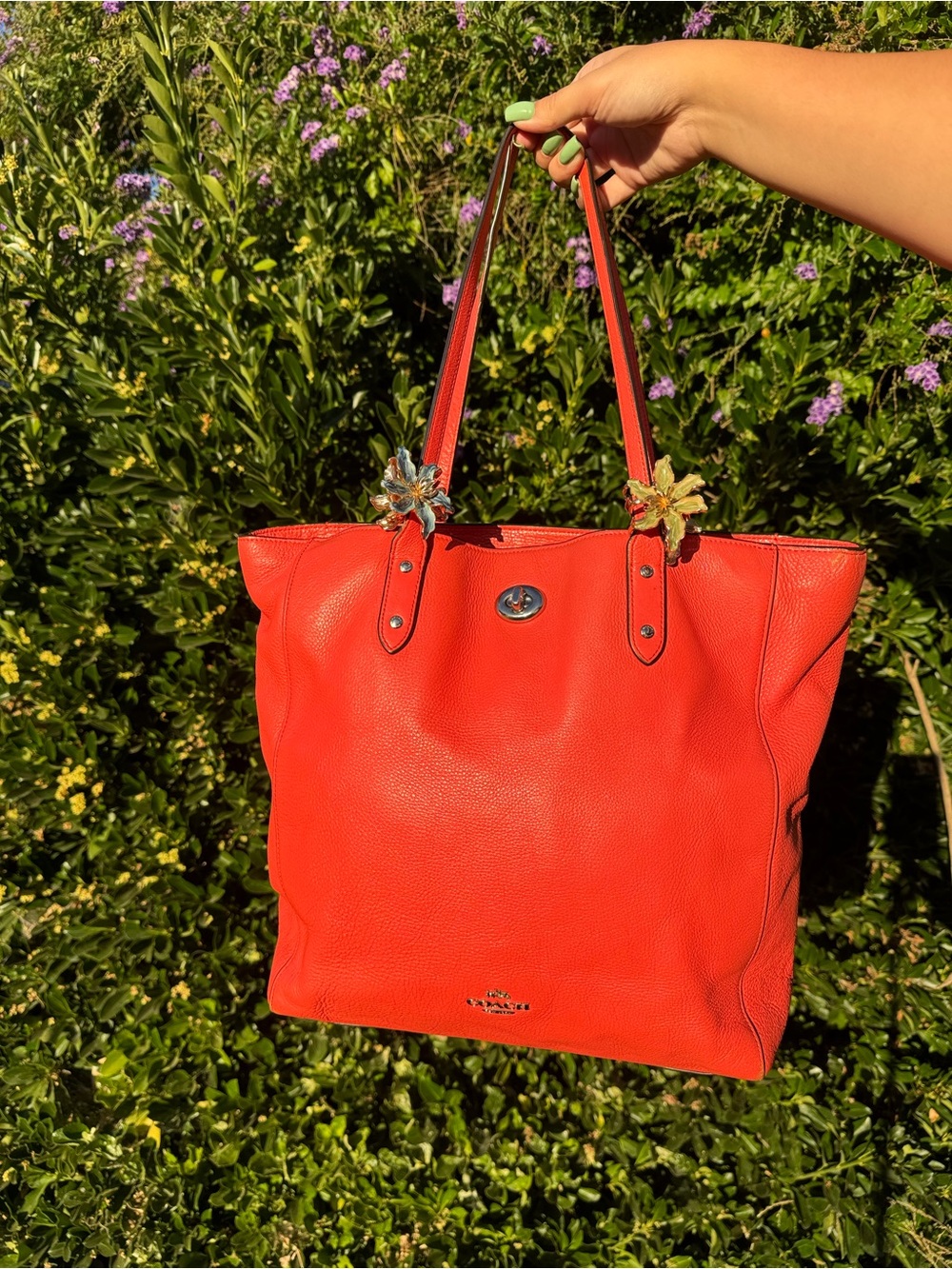Coach town tote in coral 🪸